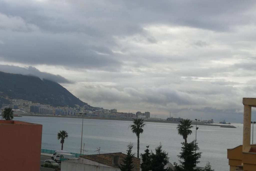 Duplex Con Vistas Al Mar Apartment La Linea de la Concepcion Ngoại thất bức ảnh